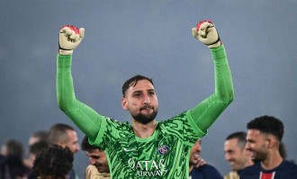 26岁意大利国门多纳鲁马陷进退两难境地，面临无球可踢的困境