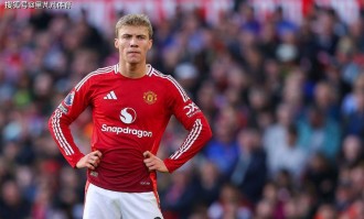 说服曼联后，孔蒂又说服了球员本人：意甲卫冕冠军迎来新9号加入