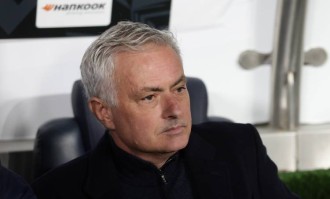 意甲金靴7500万欧加盟土超，3大亿元先生齐聚，穆里尼奥压力更大了