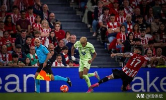 含泪再见！感人16载功勋，西甲收官战：巴萨创巅峰，莱万破纪录！