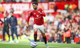 B费拒沙特肥约，曼联队长一席话让红魔泪目！费迪南德：我自愧不如！