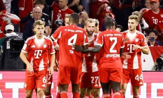 疯狂6-0！德甲惨案诞生，卫冕冠军踢疯了，凯恩狂轰3球