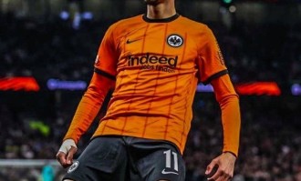 法国妖锋48场22球12助，德甲豪门标价1亿欧，英超红蓝双雄争夺